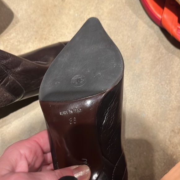 Chanel brown alligator and leather boot size 36 - Picture 6 of 10